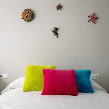 Apartamento En El Centro De Vigo Con Parking *