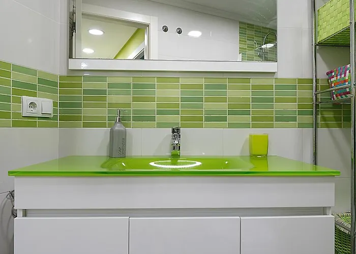 En El Centro De Con Parking * Vigo