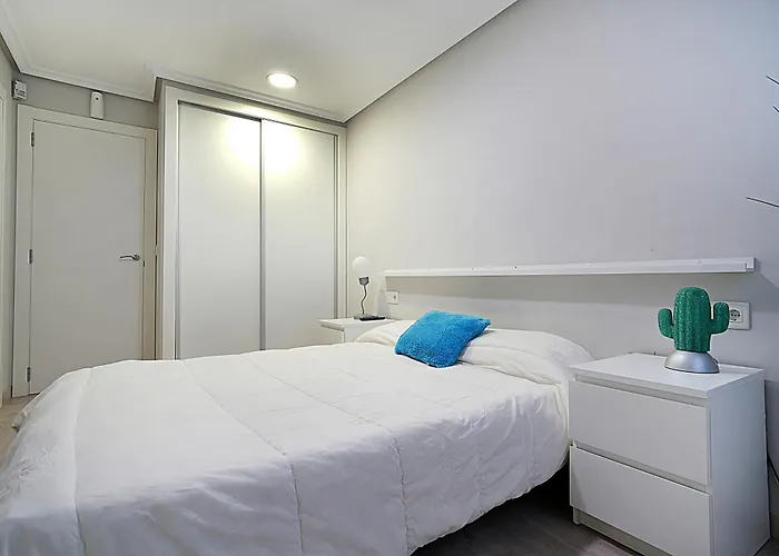 Apartamento En El Centro De Con Parking Vigo