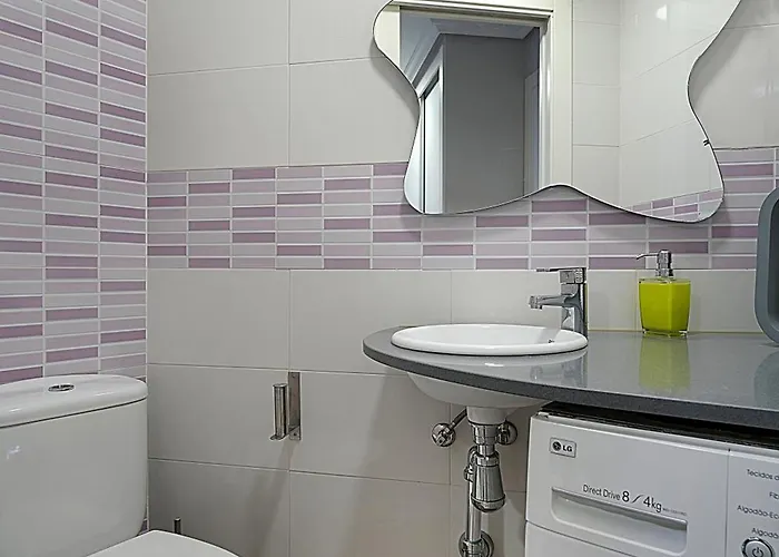 En El Centro De Con Parking